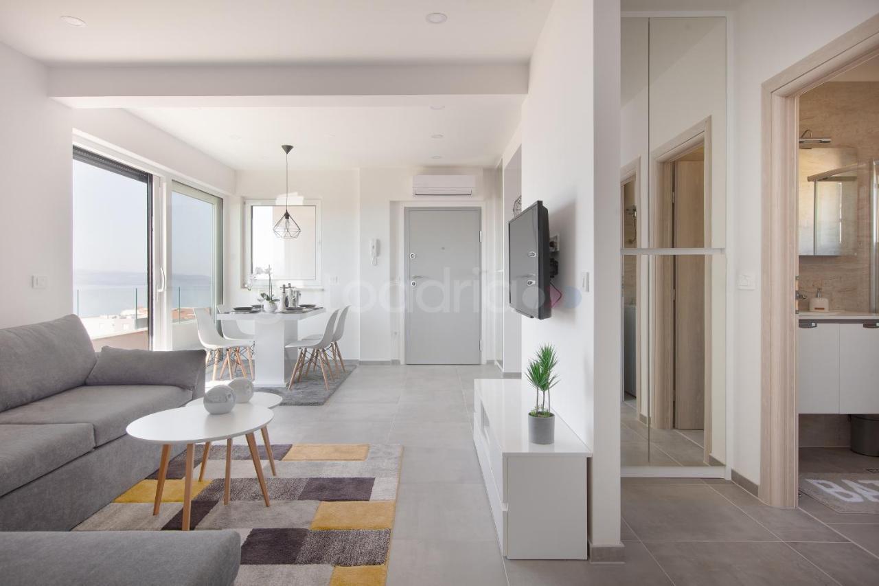 מאקרסקה Luxury Apartment Sofia -Free Beach Parking מראה חיצוני תמונה