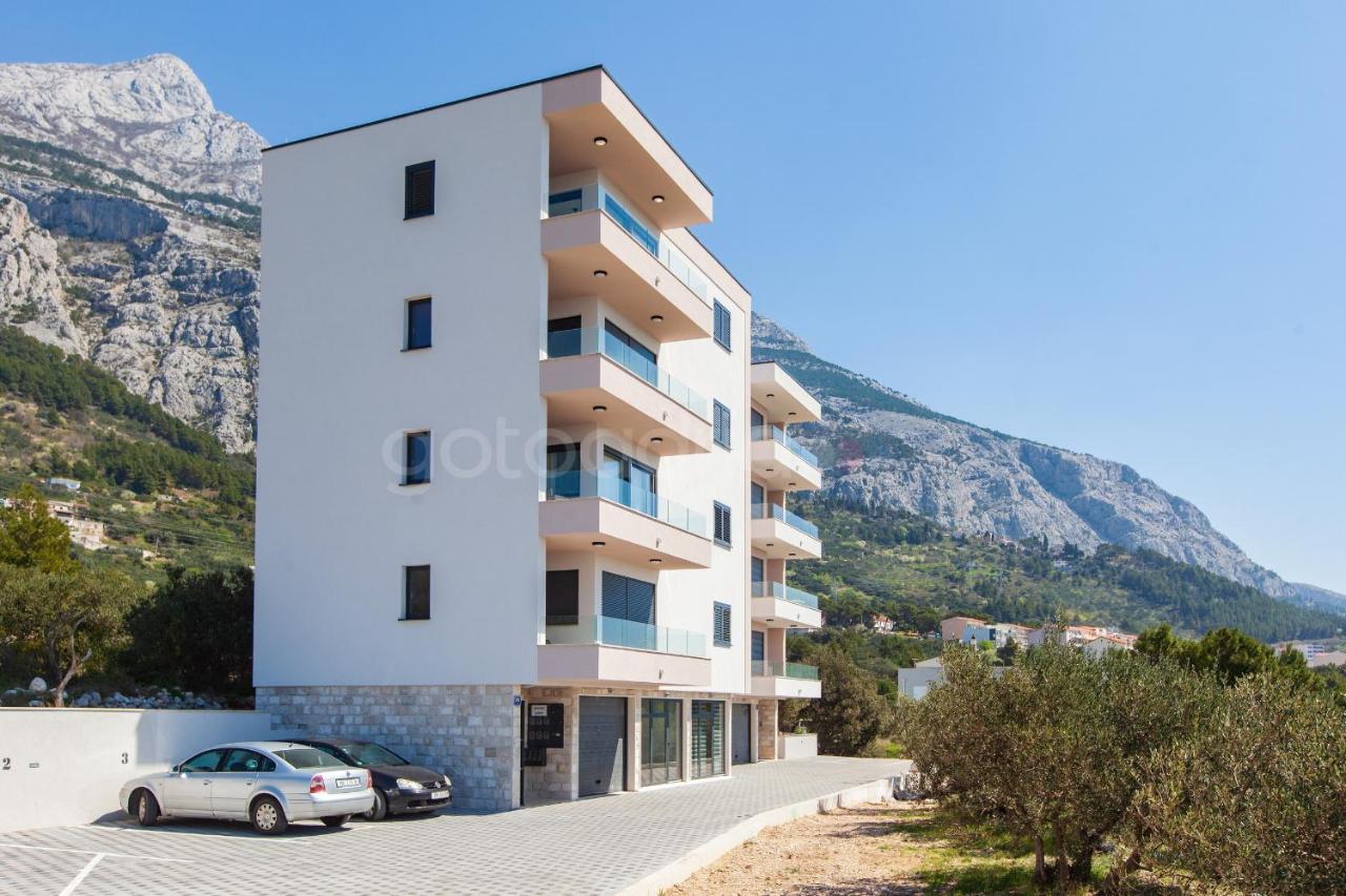 מאקרסקה Luxury Apartment Sofia -Free Beach Parking מראה חיצוני תמונה
