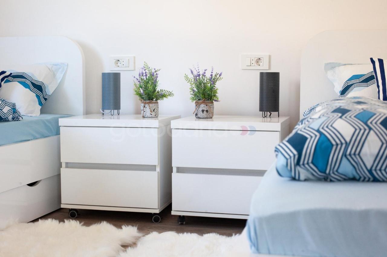 מאקרסקה Luxury Apartment Sofia -Free Beach Parking מראה חיצוני תמונה